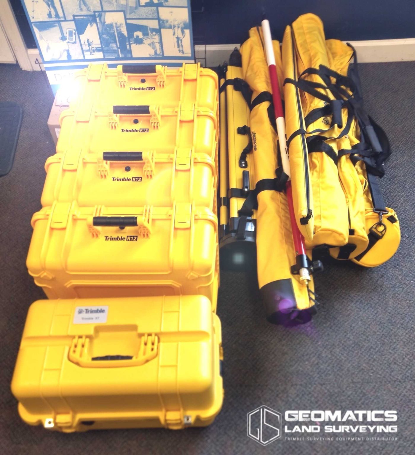 Trimble R12 Base & Rover GNSS